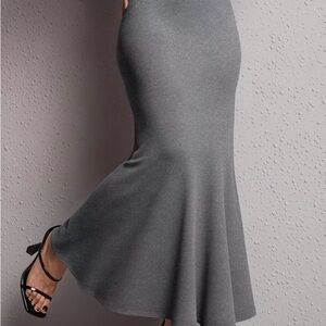 Elegant Gray Women's Skirt